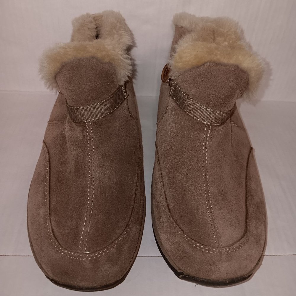 EASY SPIRIT FAUX FUR ANKLE BOOTS